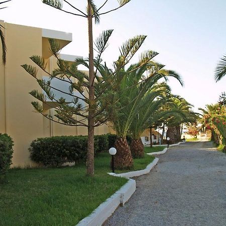Silver Beach Hotel Paralia Kourna Buitenkant foto