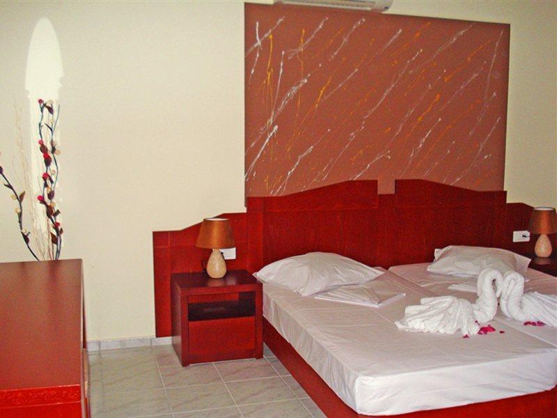 Silver Beach Hotel Paralia Kourna Buitenkant foto