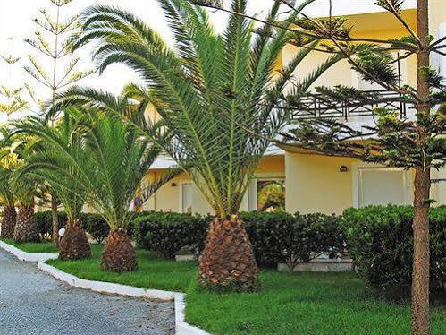 Silver Beach Hotel Paralia Kourna Buitenkant foto