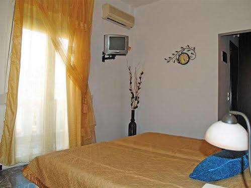 Silver Beach Hotel Paralia Kourna Buitenkant foto